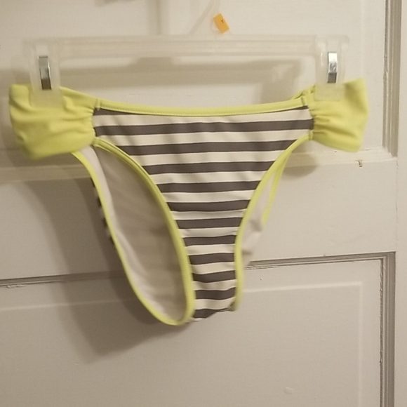 Womens strapless top bikini set medium - Picture 7 of 8